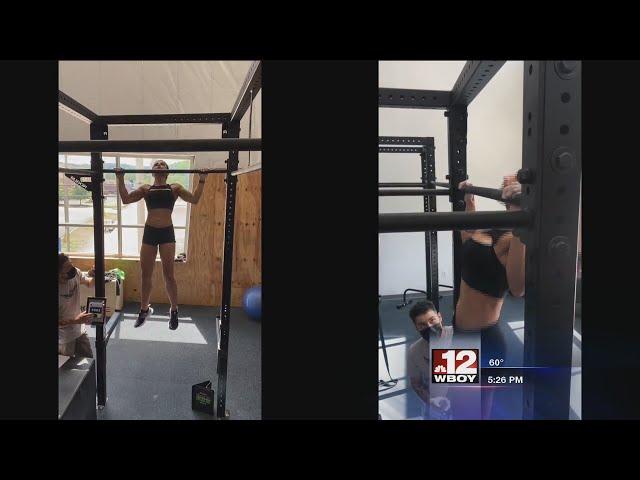 Morgantown woman breaks one-minute pull up record