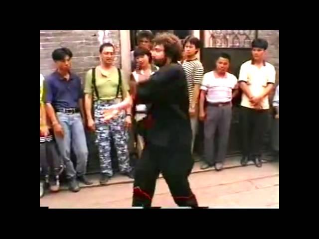 Wing Tsun - Sifu Máday Norbert in Fatshan / Biu Jee