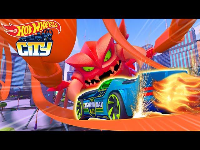 Hot Wheels City Travels to a Different Dimension! 🪐 + More Hot Wheels City Highlights!