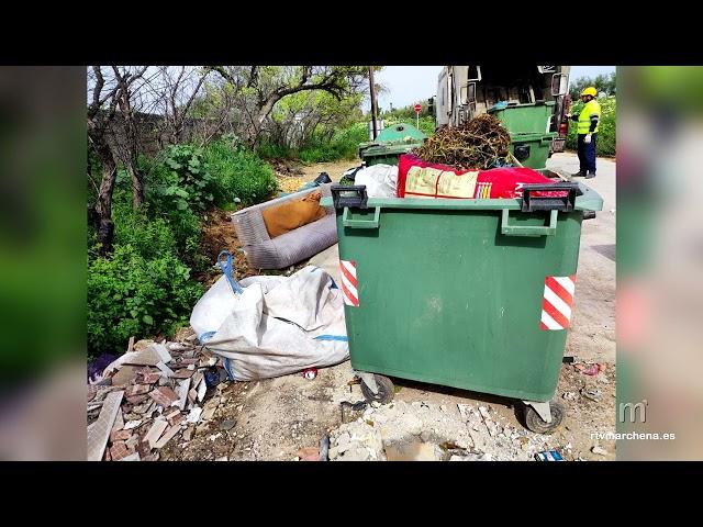 Los contenedores de la zona de ´El Monje´ han tenido que retirarse por su mal uso