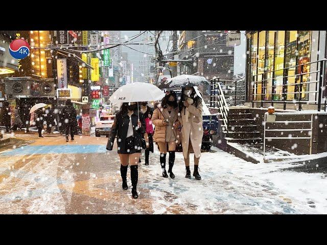 Snowy GANGNAM, Dec 18, 2021, The First Heavy Snowfall in Seoul. 4K Seoul Korea Walk.