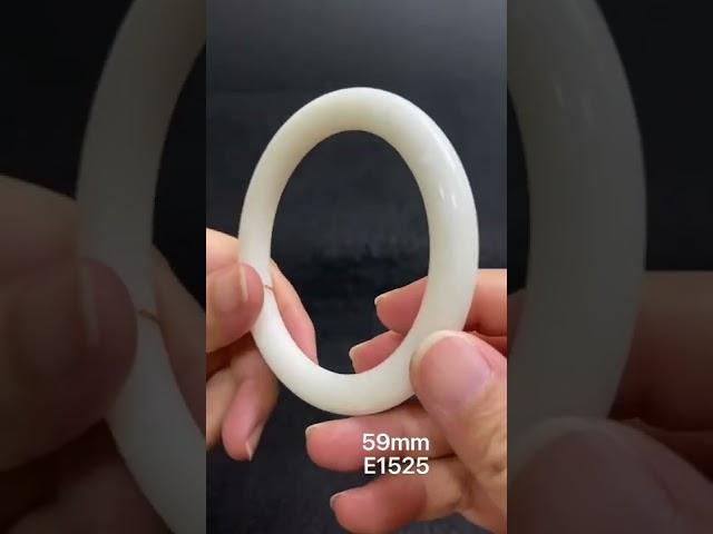 59mm Natural Jade Bangle 天然岫玉手镯 (E1525)