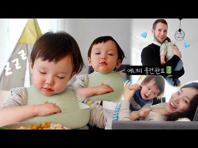 Sleepy Neo, Dozing off while eatingHeavy metal baby‍VLOG