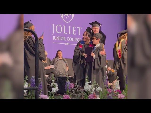 Illinois 12-year-old graduates from junior college, plans to pursue higher education