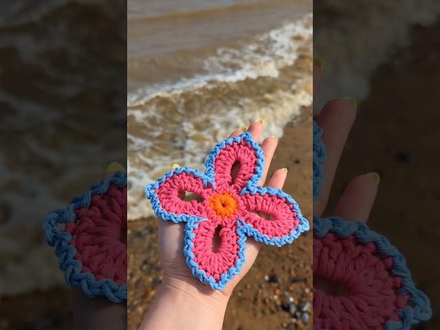 Hawaiian Crochet Flower  Tutorial above ️