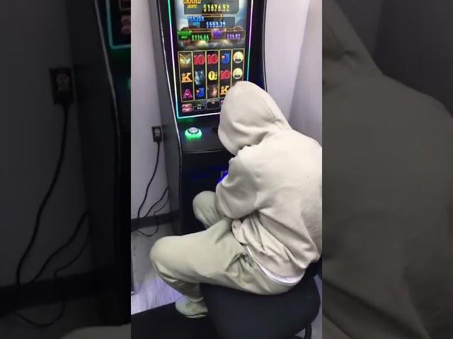 When you lose all yo money at the slot machine  #subscribe #shorts #viralshorts #reels #trending