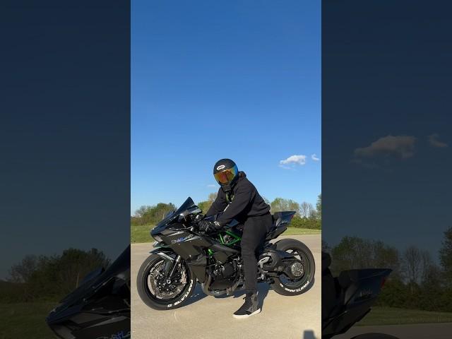 Best Sounding Superbike EVER?! Ninja H2 