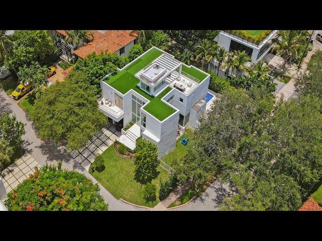 Luxurious Modern Home For Sale in Key Biscayne, Miami, Florida