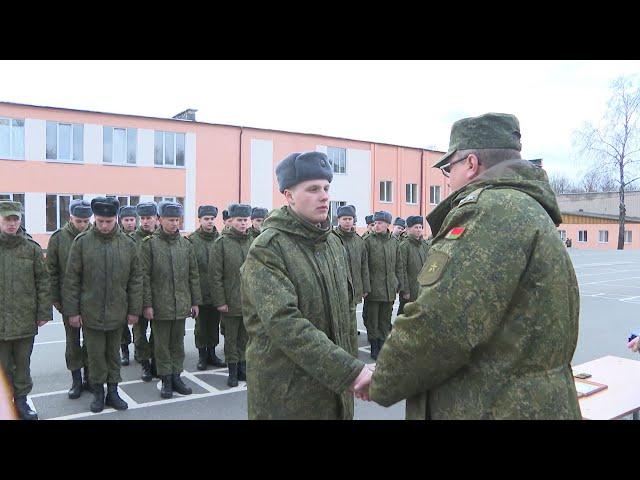 Выпуск курсантов в 72-м Объединенном учебном центре