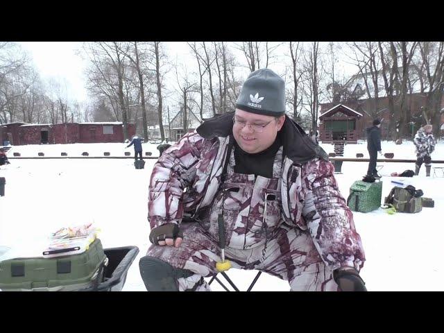 Рыбалка в усадьбе Соколиное гнездо на удочку Спутник.