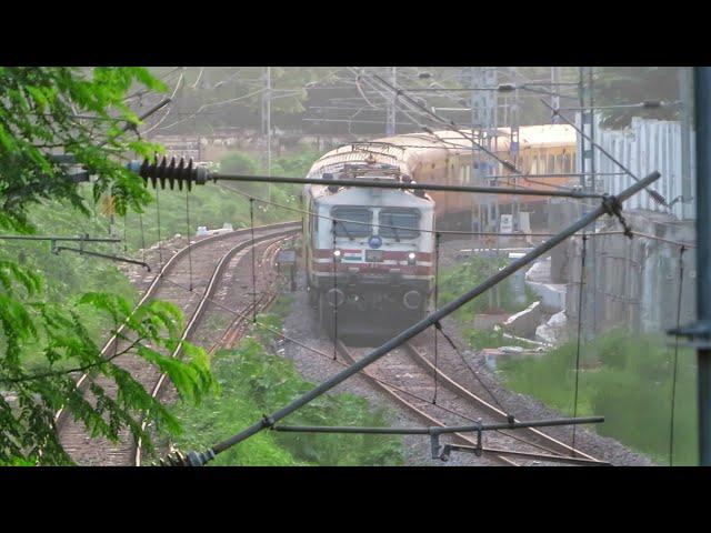 Lucknow - Newdelhi Tejas express crossing Lucknow - Moradabad line