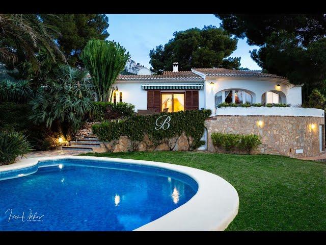 5 Bedroom Luxury villa with panoramic views for sale in Denia