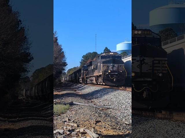 Norfolk Southern manifest train E50 approaches Raleigh NC at Powell Drive 12/3/2024