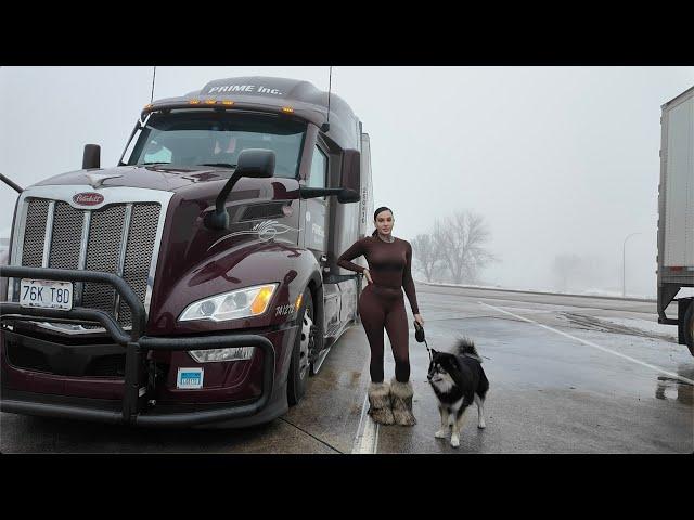 Snowing in Minnesota | Trucking Vlog MN-KY