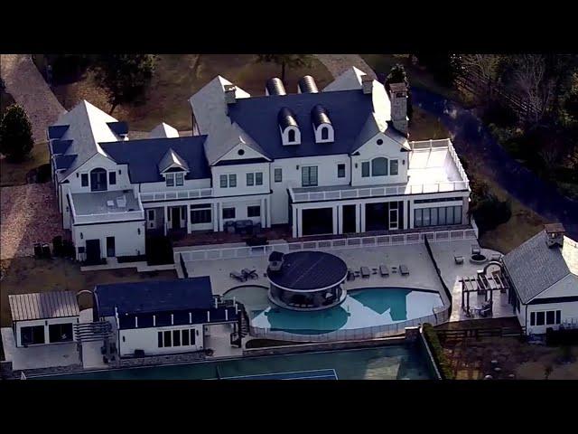 Florida man bought mansion, luxury cars with PPP loan money, feds say