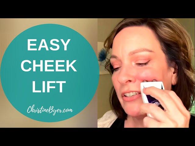 HOW TO LIFT YOUR CHEEKS