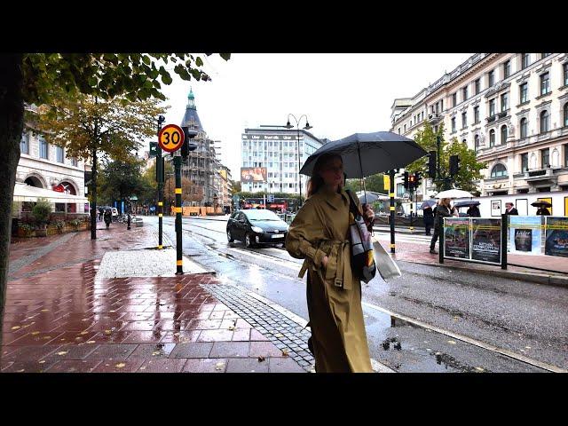 Stockholm Street Style | What People Wear in Stockholm | Rain Style! | Sunny Stockholm