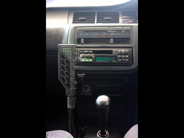 Blaupunkt BEQ-S2 Gooseneck Equalizer Demo In Car