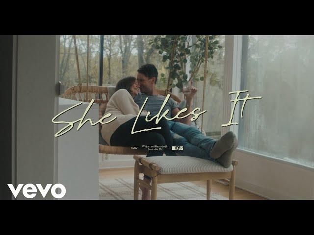 Russell Dickerson - She Likes It (feat. Jake Scott)