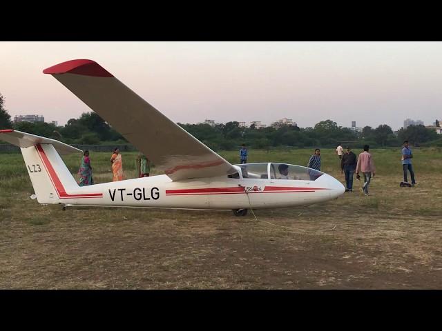 Gliding Flight Pune (Hadapsar Gliderdrome - हडपसर विमानतळ) it's awesome!!!