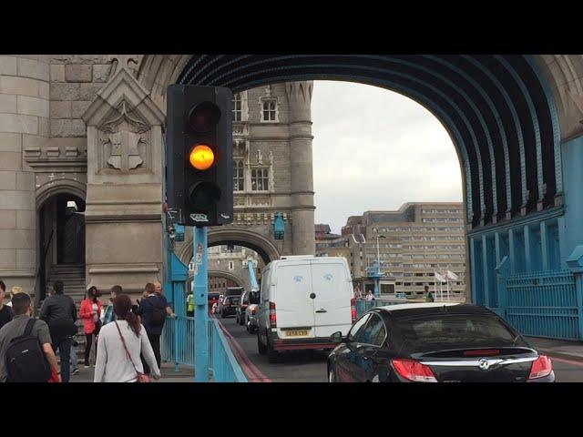 London Tower Bridge (Full Bridge Operation)