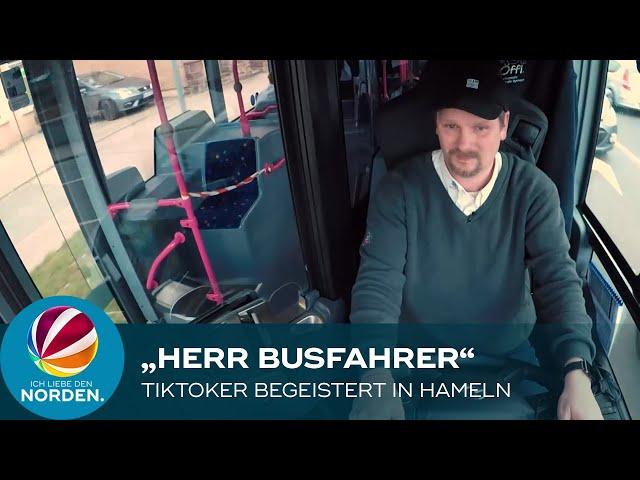 "Herr Busfahrer" in Hameln: Dieser Mann begeistert Millionen bei TikTok, YouTube und Instagram