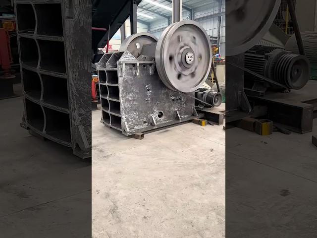 PE500x750 jaw crusher is under testing. The equipment is strictly tested before leaving the factory.