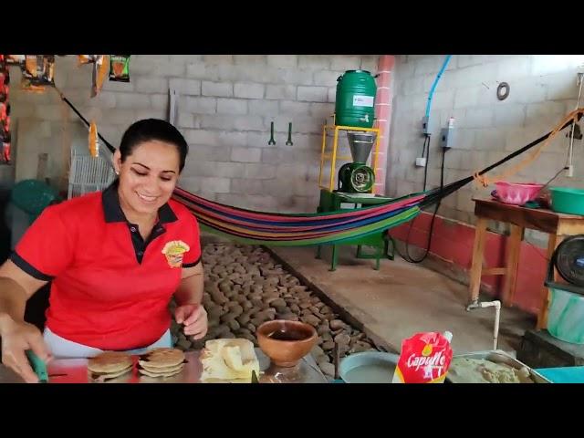 MARLENY CUENTA DESDE QUE EMPEZÓ A VENDER EN LA CALLE TUBO MUCHOS PROBLEMASPERO FUE SU SUEÑO