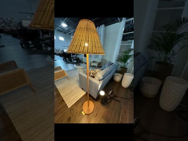 How to make a lamp appear brighter in a photo