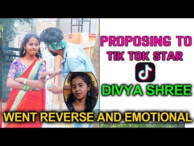 PROPOSING TO TIK TOK STAR DIVYA SHREE |TELUGU PRANKS |DREAMBOY JAYSURYA /prank on divya shree