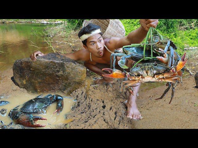 survival in the rainforest - CRAB Catching in River - Crab Cooking With coconut - Eating Delicious