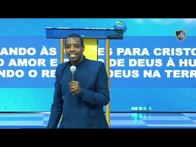 Jovem Feiticeira Enviada para Destruir o Ministério Rende-se a Unção || Apóstolo Onório Cutane