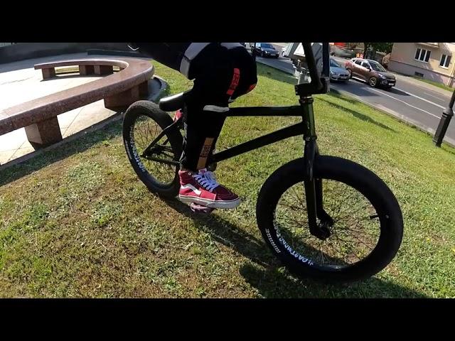 Ловля трюков в ровные шатуны на bmx