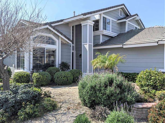 Fontana Townhomes for Rent 4BR/3BA by Property Management in Fontana