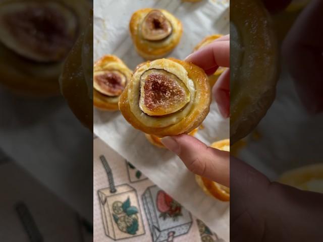 Fresh Fig and Cream Cheese Filled Puff Pastries Drizzled with Honey - Happy Bake Day