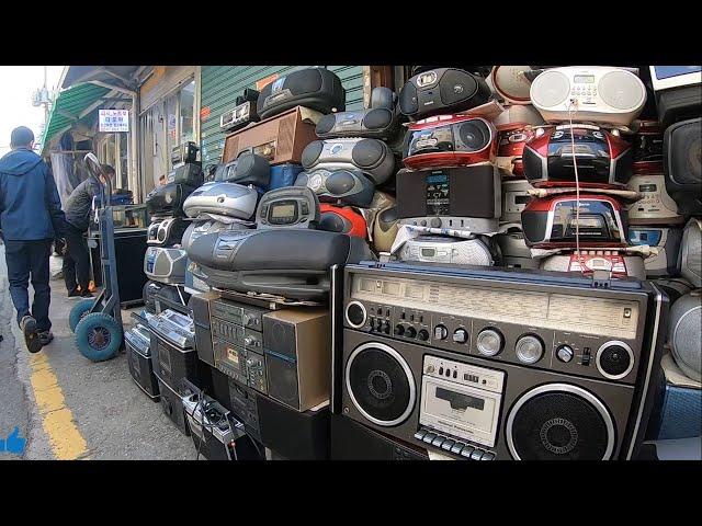 The BIGGEST Vintage Audio ELECTRONICS Market in the world? South Korea - Seoul