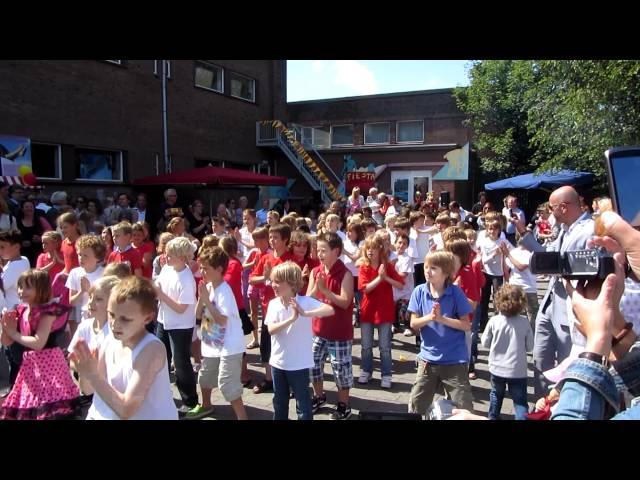 Nutsschool Laan van Poot Zomerfeest Flasmob WAKA!