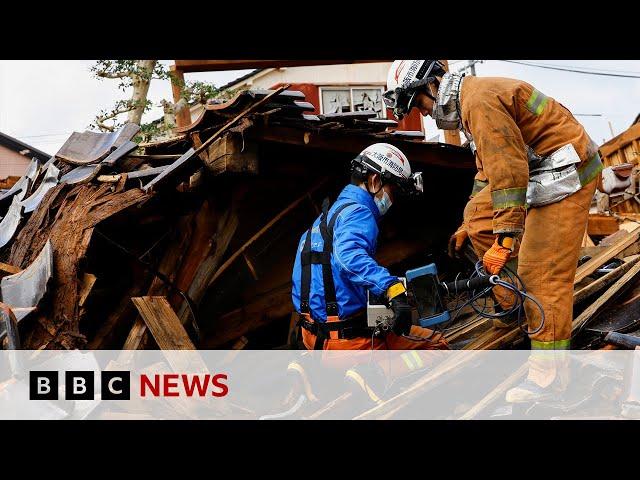 Japan earthquake: Race to find survivors as rescue window closes - BBC News