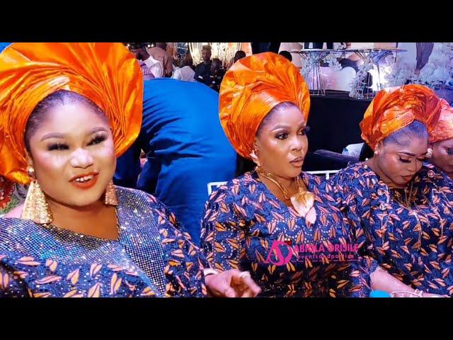 SEE HOW BEAUTIFUL WIVES OF MC OLUMO & OBA JAFO AUTHORITY DAZZLE @BOLA OMOGA MUMS 60TH BIRTHDAY PARTY