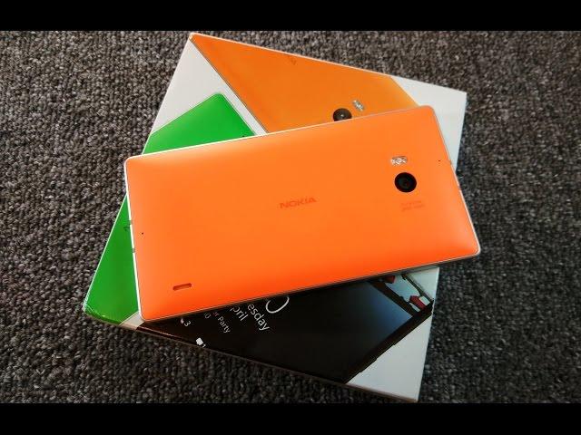 Распаковка Nokia Lumia 930 в оранжевом цвете (unboxing)