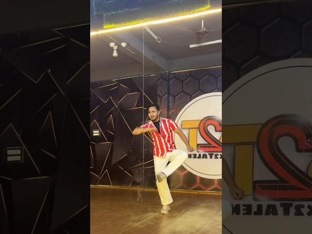 Vibe hai_ | #dance #shorts #back2talent #abrarmansoori #viralvideo #b2t #backtotalent #jhansi