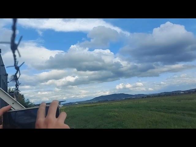 Atterrissage d'un Airbus Belouga à l'aéroport de Clermont-Ferrand