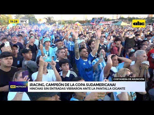 Así celebraron los hinchas de Racing frente a la pantalla gigante, en la Costanera Norte