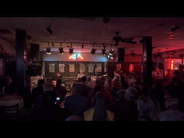 The great Mike Henderson Band killin’ it at the Bluebird Cafe in Nashville, TN. 5/22/23