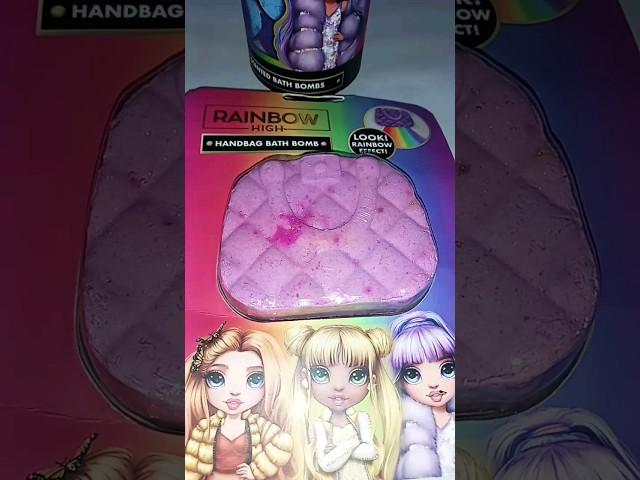 #Rainbow high handbag bath bomb and hearts opening! there soo cool 