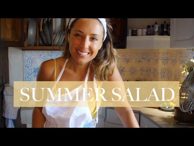 HEALTHY MEDITERRANEAN SUMMER SALAD