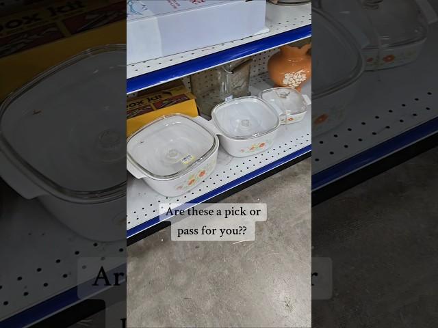 A set with the lids!?!? #thrift #goodwill #vintage #kitchen