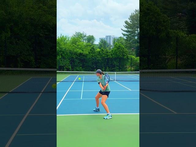 SLOWMO Backhand down-the-line #tennis #tennisplayer #shorts #tennisbackhand #juniortennis