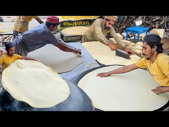 Pakistan's Biggest Manda Roti | Street Roll & Samosa Patti - Rumali Roti Making! Street Food Karachi