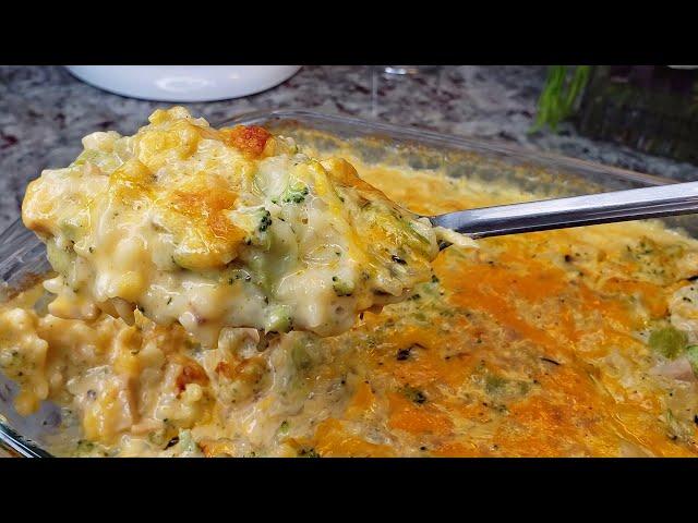 BROCCOLI CHEESE RICE CASSEROLE | Creamy Broccoli Cheese Rice Casserole Recipe